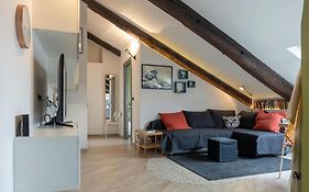 Cozy Attic In The City Center